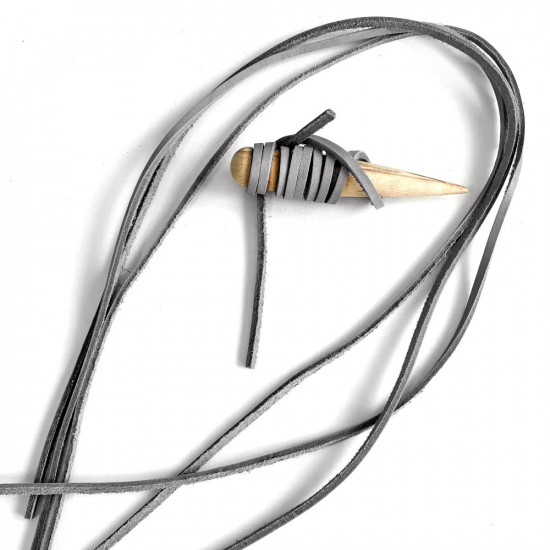 Шнур из натуральной кожи плоский светло-серый для рукоделия 5х3мм 1,05 метра 3 шт