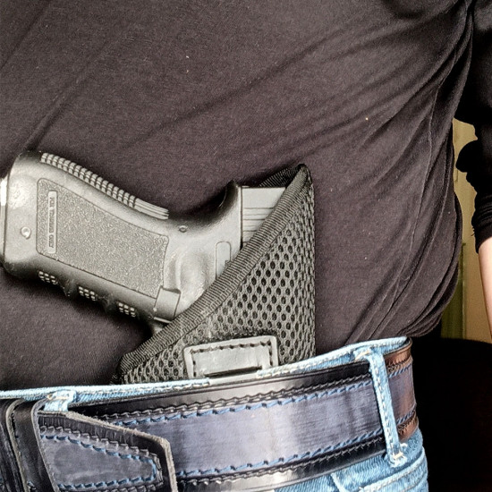 Универсальная кобура скрытого ношения для пистолета со скобой под правую руку